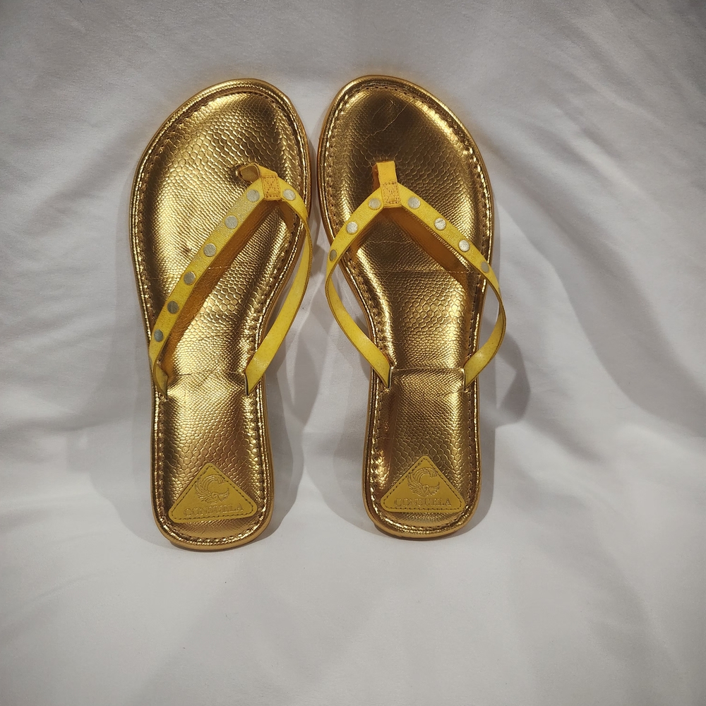 Consuela Gold and Yellow Sandals with Metallic‎ Straps - Picture 2 of 3